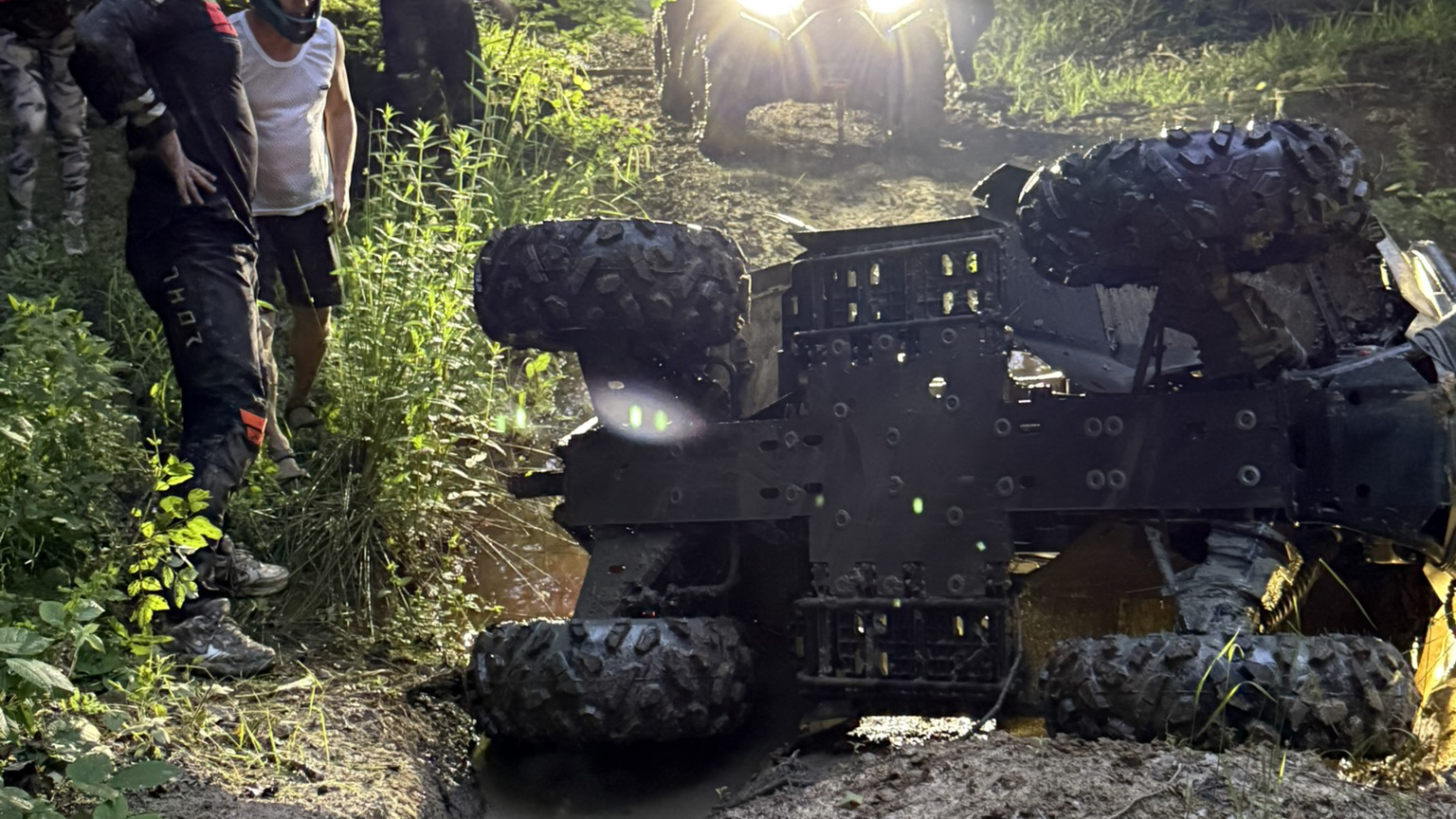 Защита днища